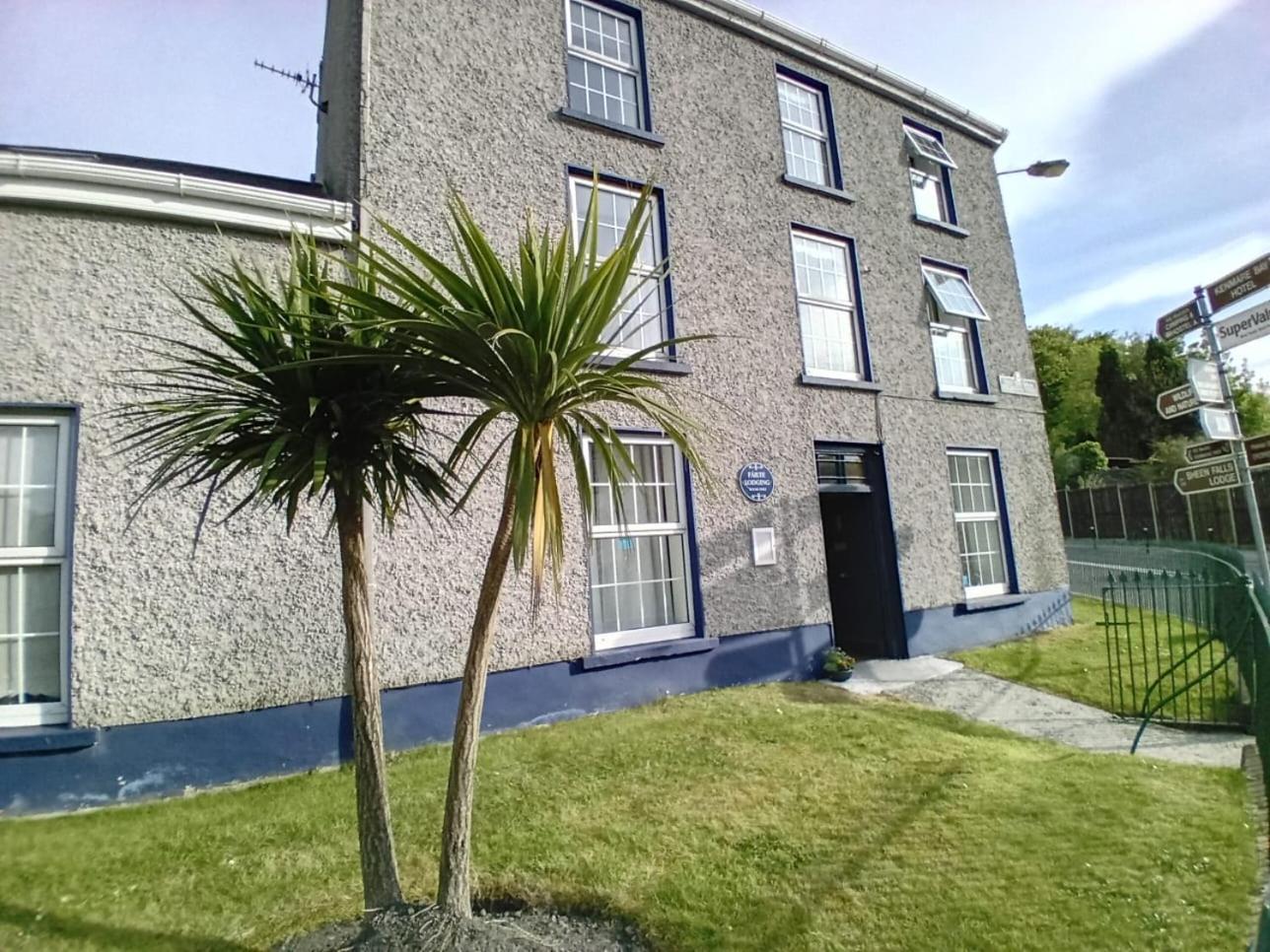 Failte Lodging Kenmare Town Centre Bagian luar foto